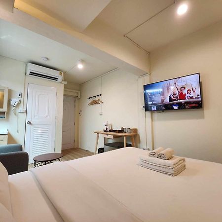 Canal View Lo-Ha Guest House, Contactless Check-In Bangkok Kültér fotó